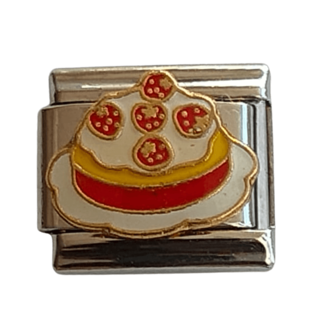 Cake with Strawberries - clubcupid